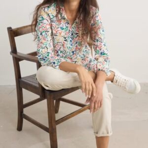 Seasalt Larissa Shirt in GOTS-Certified Organic Cotton - Painters Garden Chalk