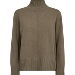 Keep cosy this season with our knit in soft blend of cashmere and wool. Designed in a subtly oversized fit, it's finished with ribbed rollneck, cuffs, and bottom hem, plus a raised seam detail down the front for a touch of sophistication. With convenient slits on each side, this versatile piece pairs perfectly with wide-leg jeans for a fashionable look.